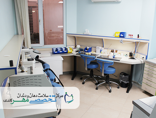 کلینیک دندانپزشکی مهر گاندی